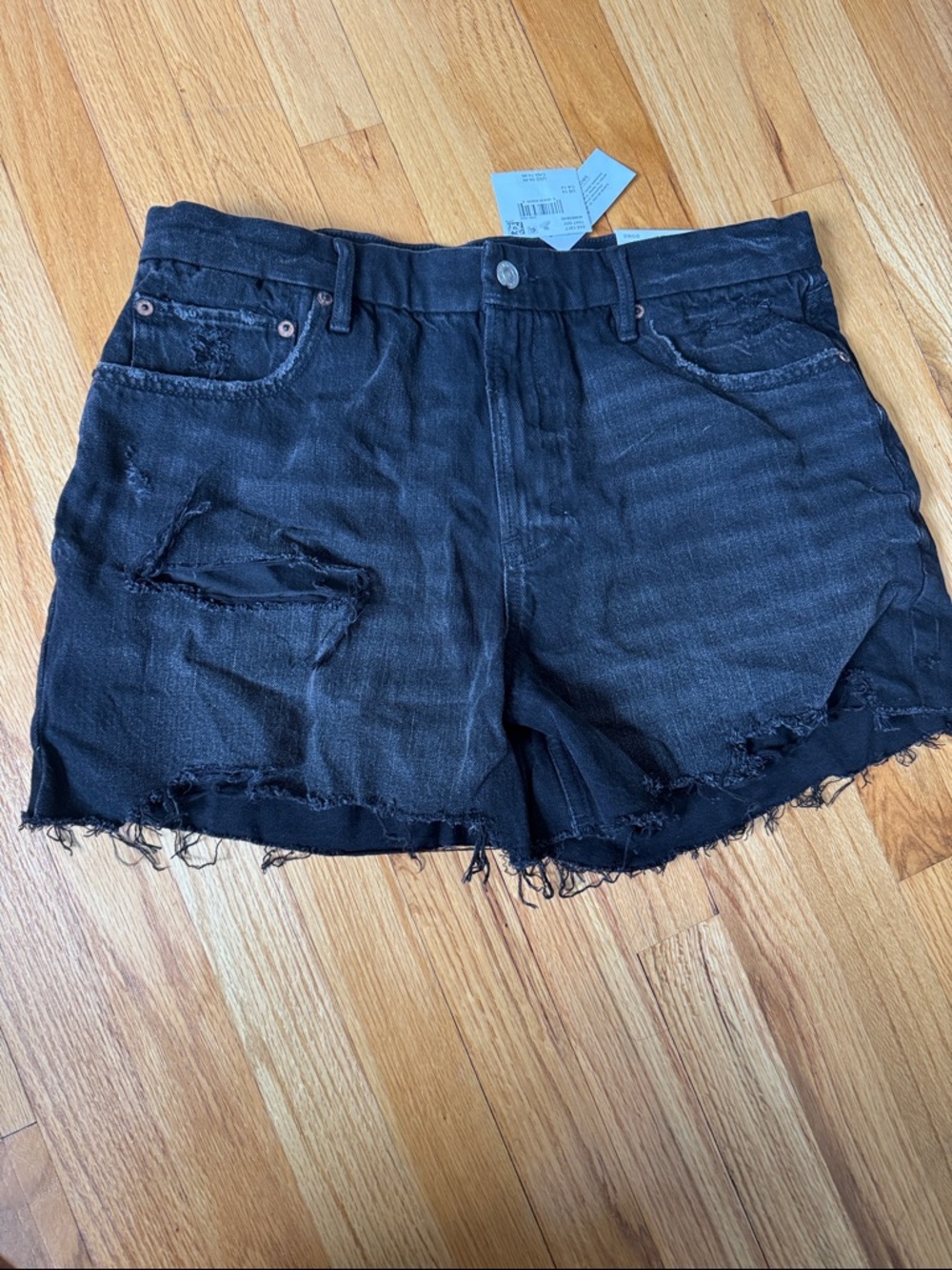American Eagle Strigid Curvy Relaxed Distressed Denim Shorts